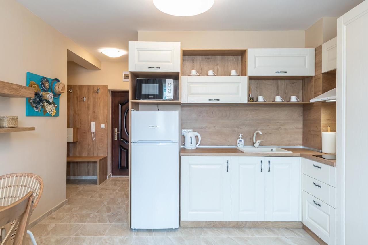 Aquamarine Apartment Pomorie Exterior photo